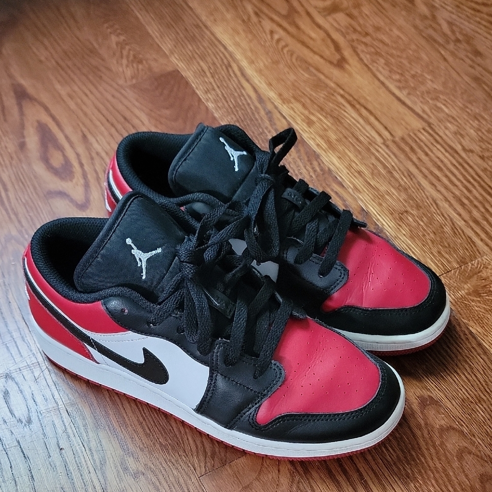 Nike Air Jordan Low Red and Black Shoes